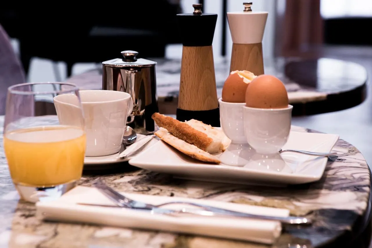 Otel Lena Paris