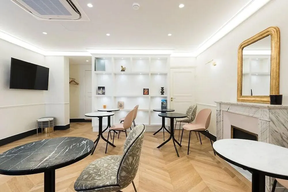 Otel Lena 3*