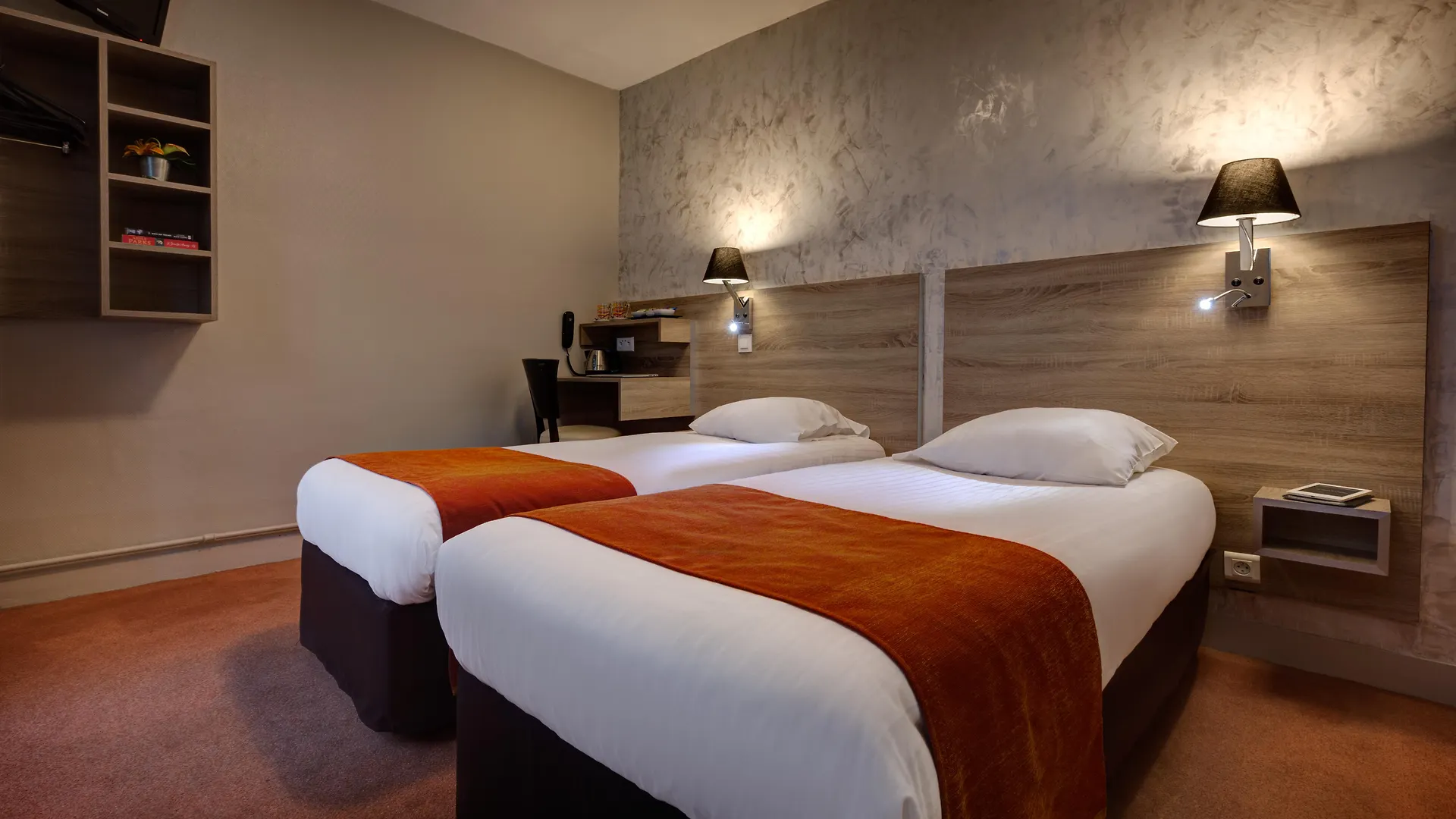 Léna Hotel 3*