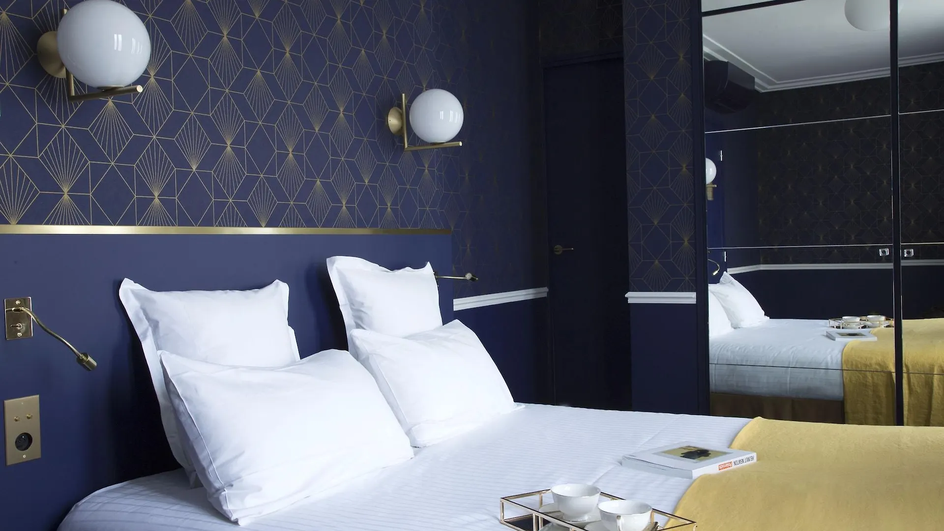 Léna Hotel 3*
