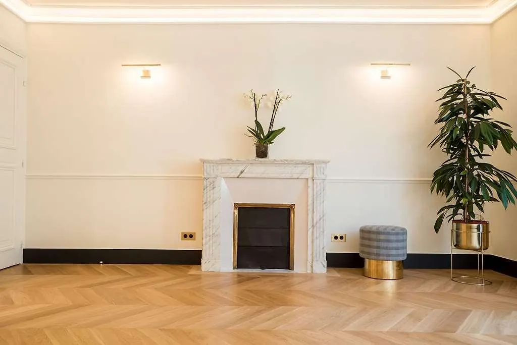 Lena 3* Paris